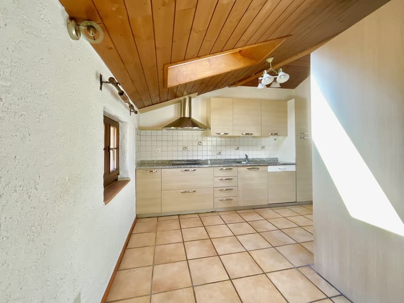 BEDANO - ZWEIFAMILIENHAUS IN EINER WOHNUNGSEINHEIT ZU VERKAUFEN (4)
