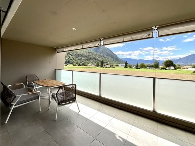 Appartement moderne avec grande terrasse à vendre à Contone (2)