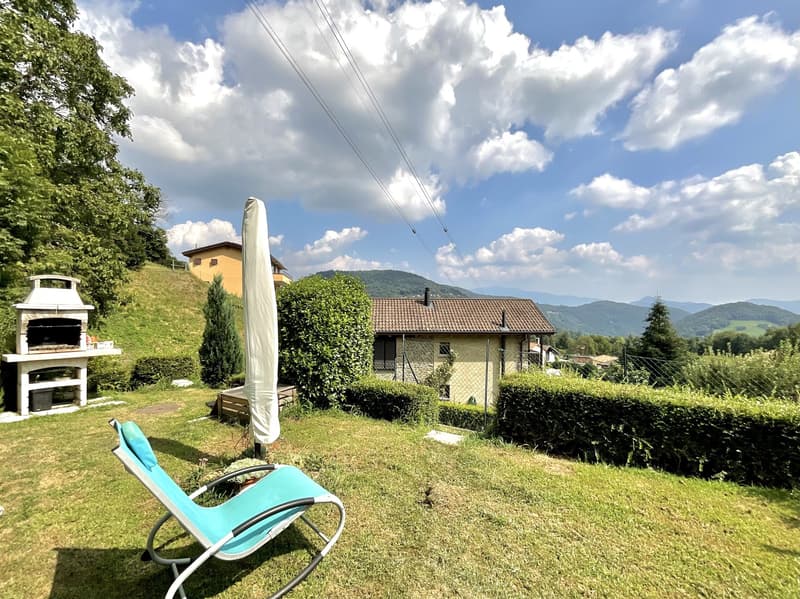 10 MIN FROM CASLANO - BEAUTIFUL HOUSE IN THE GREEN FOR SALE (4)