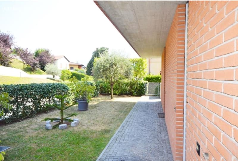 Rent a splendid furnished apartment with terrace (9)