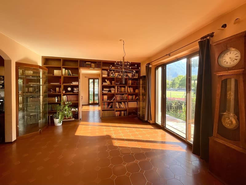 BELLINZONA - AMPIA CASA UNIFAMILIARE IN POSIZIONE CENTRALE (2)