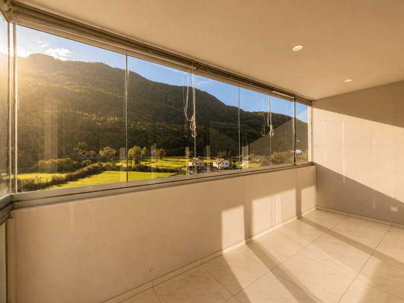 RIVERA - AFFITTASI 4.5 LOCALI CON TERRAZZA VETRATA (3)