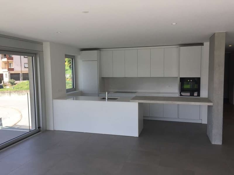 APPARTAMENTO 3.5 LOC. CON PISCINA MORBIO INFERIORE (8)