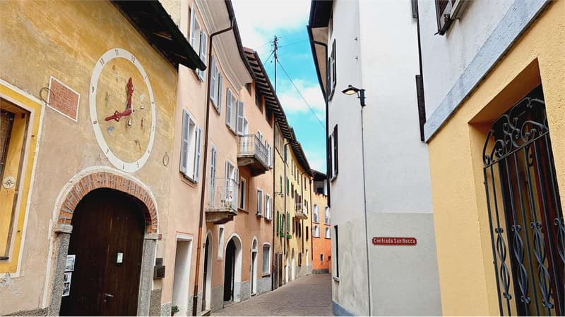 Affascinante stabile d'epoca nel cuore di Caslano - investimento unico (12)
