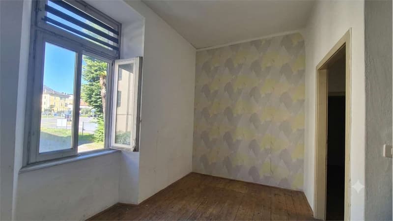 Einfamilienhaus mit großem Gartengrundstück und Baurecht im Herzen von Chiasso (9)