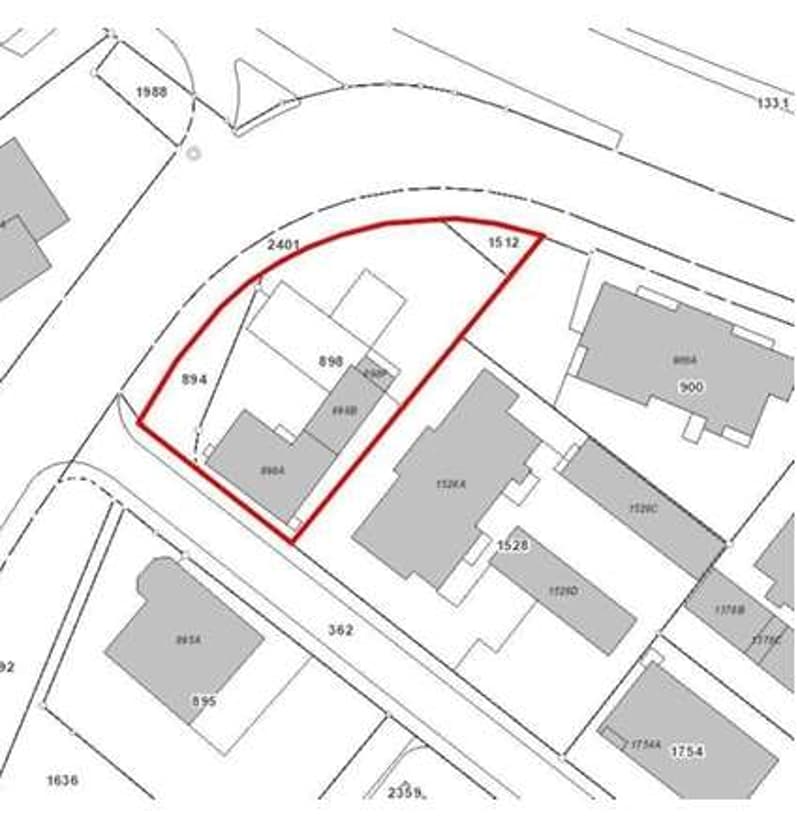 Einfamilienhaus mit großem Gartengrundstück und Baurecht im Herzen von Chiasso (12)