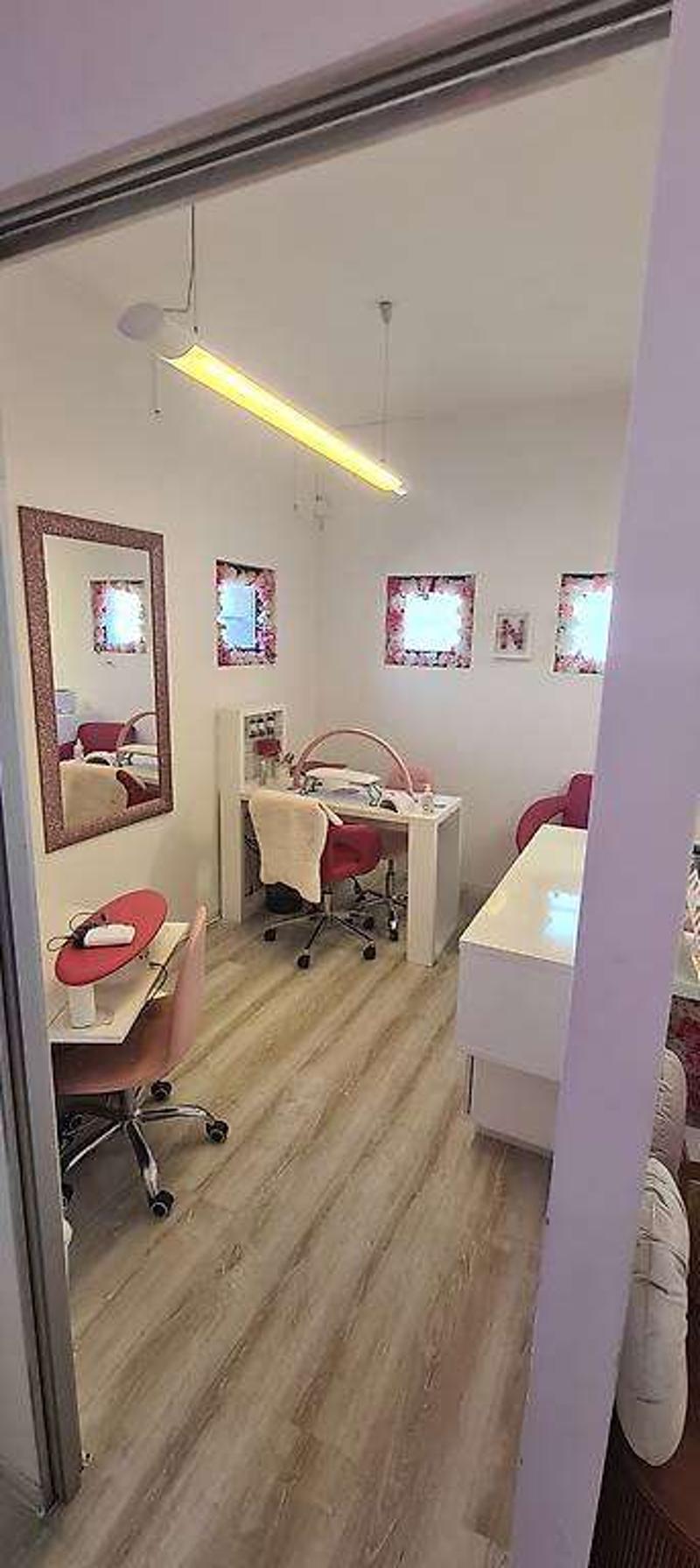 Studio for subletting - ideal for aesthetic and wellness activities (6)