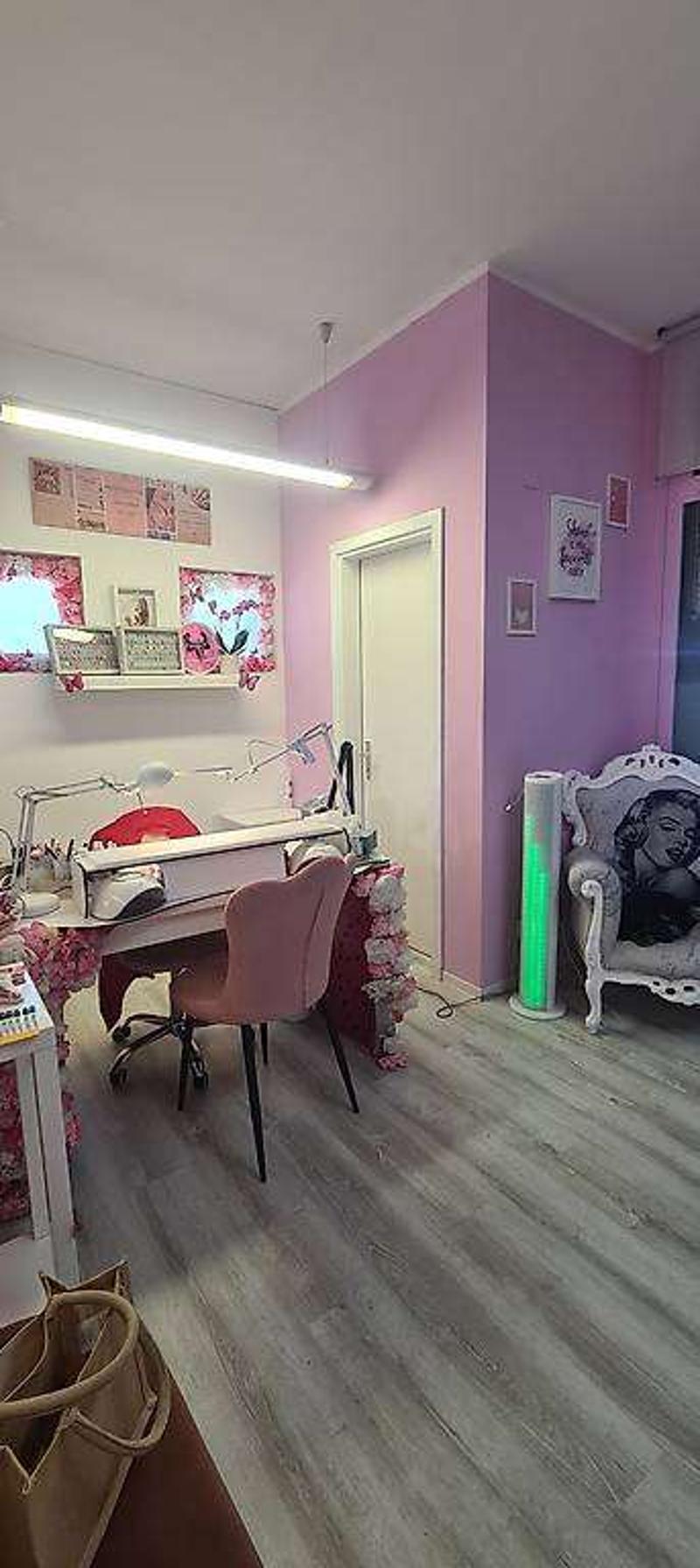 Studio for subletting - ideal for aesthetic and wellness activities (5)