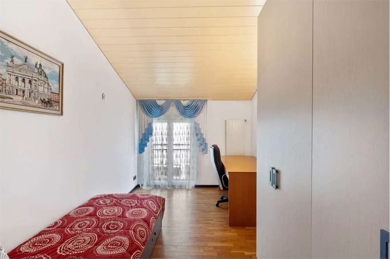 Bellissimo Appartamento Duplex  3.5 a Chiasso (8)