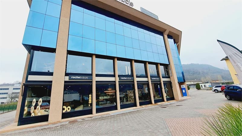 Affittasi spazio commerciale suddivisibile a Pambio Noranco (10)