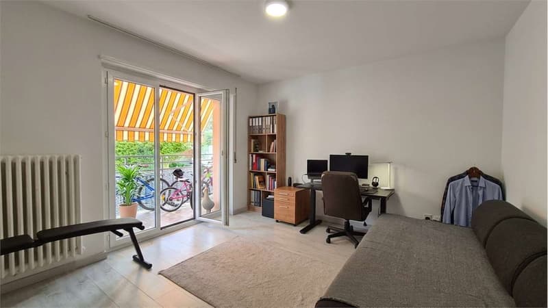 Vendesi Luminoso Appartamento 3.5 Locali a Breganzona (6)