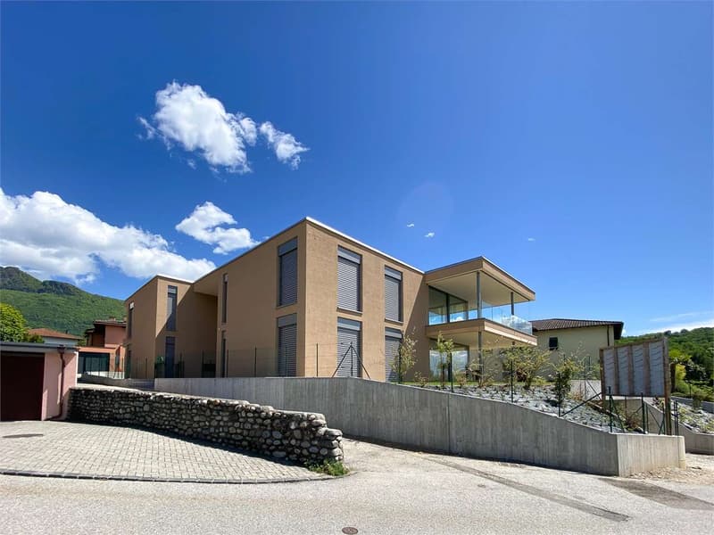Residenza Cambridge: Modernità Elegante e Tranquillità Assoluta a Coma (5)