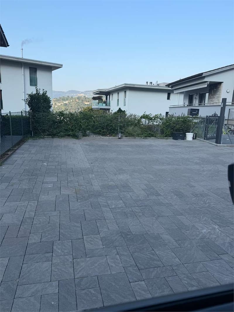 Luminoso e Moderno 3.5 Locali con Giardino Privato a Pregassona (13)
