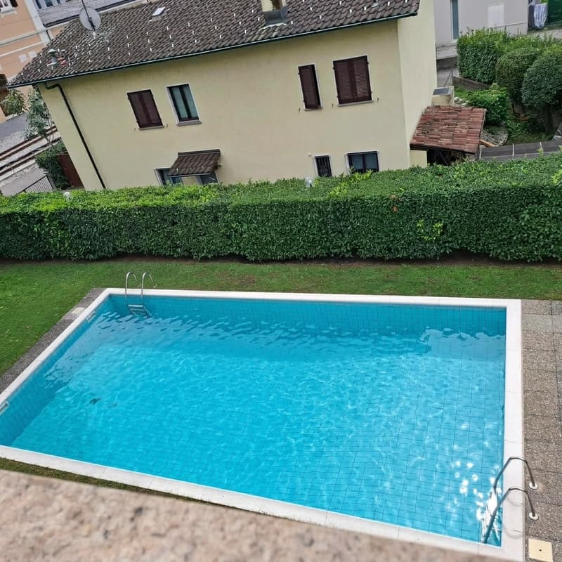 Luminoso appartamento di 3.5 locali con piscina ad Agno (10)