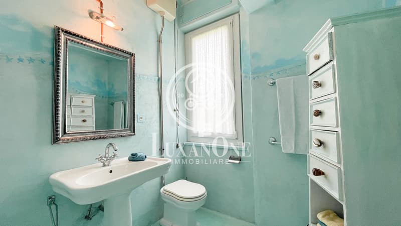 Charming single-family house with pool and large plot (13)