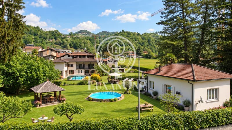 Charmantes Einfamilienhaus mit Pool und großem Grundstück (1)