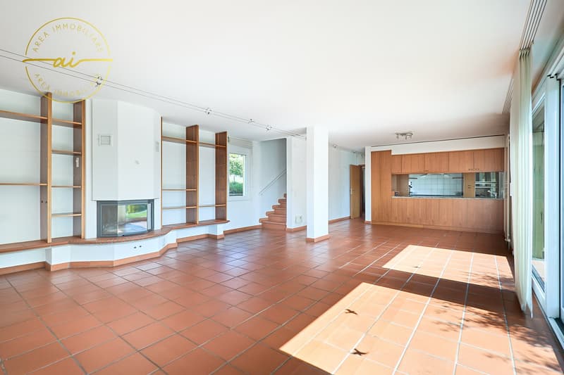 VILLA CON STUDIO SEPARATO E MERAVIGLIOSO GIARDINO (3)
