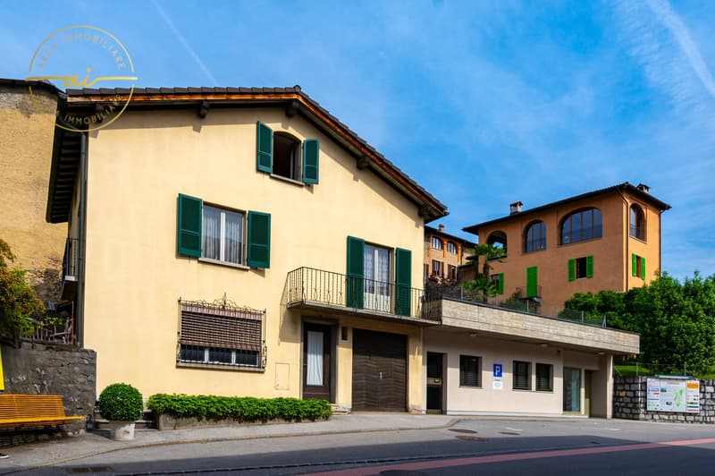 Maison unifamiliale avec local commercial annexe (2)