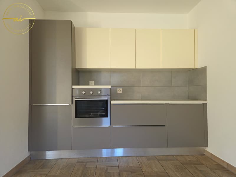 Beautiful Semi-Detached House with Private Garden in Cresciano (6)