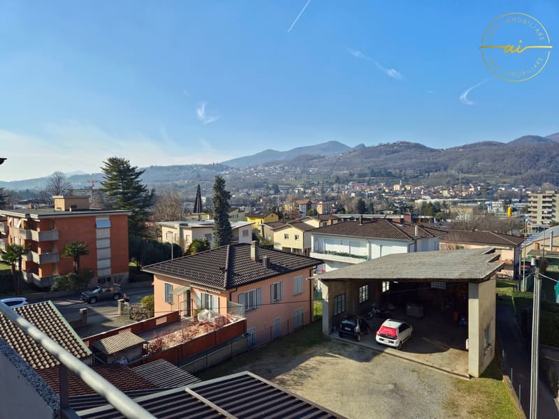 4-room apartment with large covered terrace in Mendrisio for rental income (4)