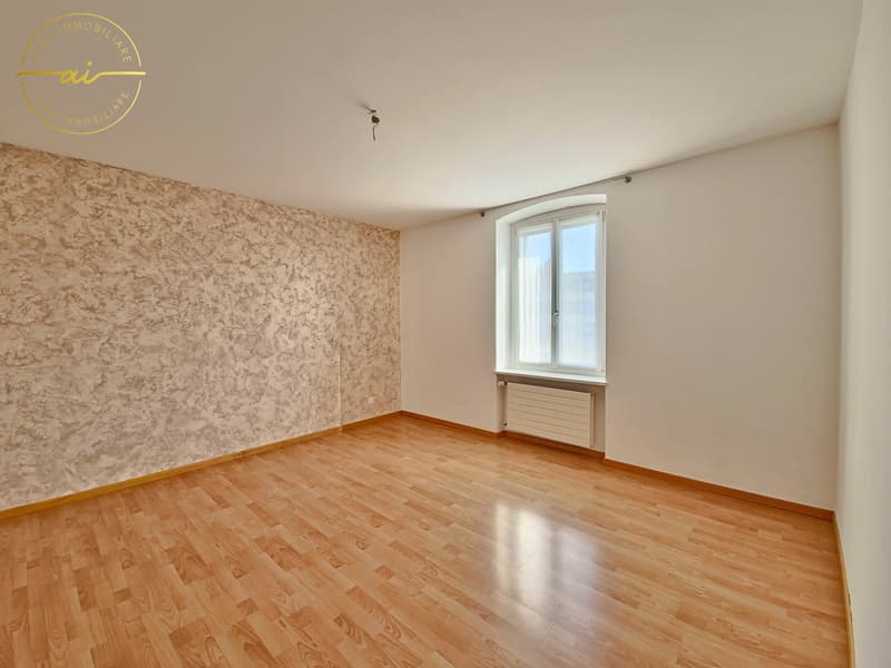 4-room apartment with large covered terrace in Mendrisio for rental income (14)