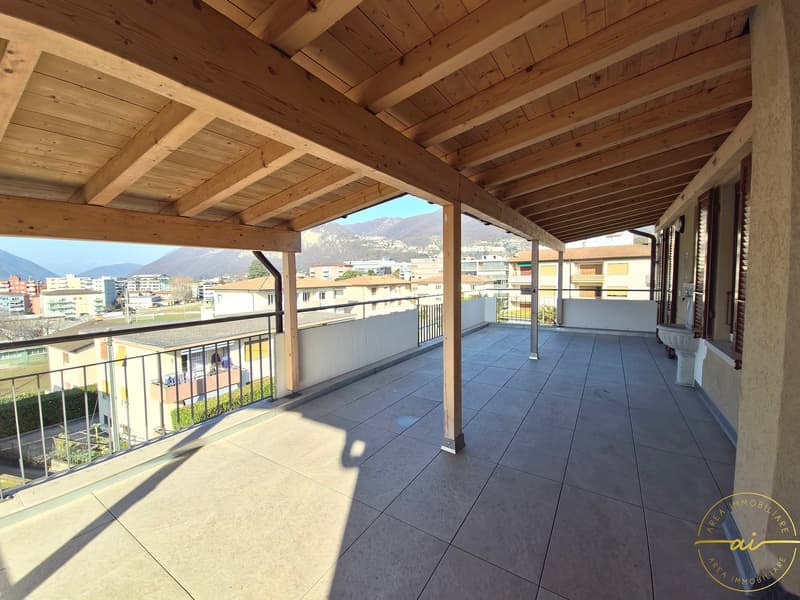 4-room apartment with large covered terrace in Mendrisio for rental income (2)