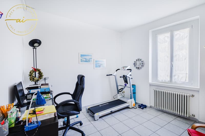 Geräumiges 6.5-Zimmer-Haus in Wohngebiet in Morbio Inferiore (13)