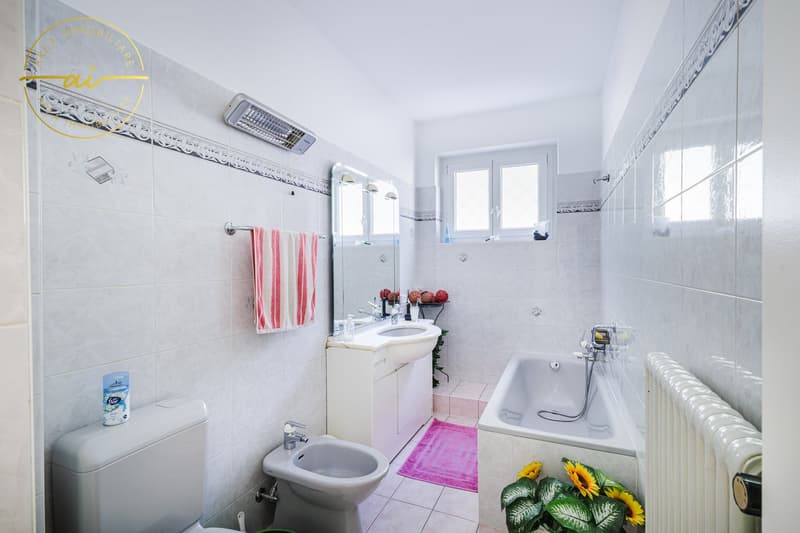 Geräumiges 6.5-Zimmer-Haus in Wohngebiet in Morbio Inferiore (14)