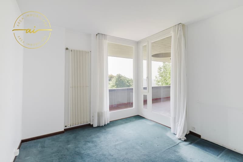 Prestigöse Doppelhaushälfte mit Pool und großzügigen Räumen – Einzigartige Gelegenheit (20)