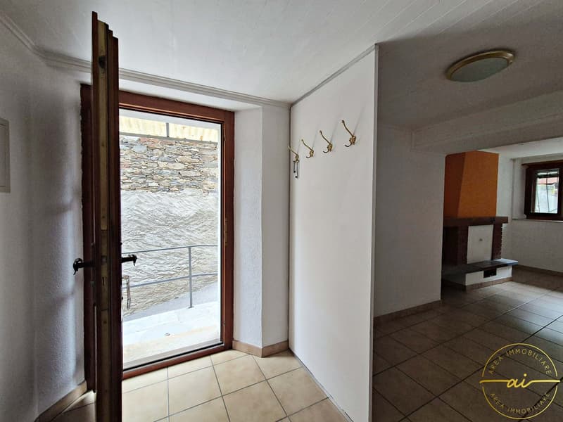 Casa plurifamiliare storica con 3 appartamenti a Rivera (3)