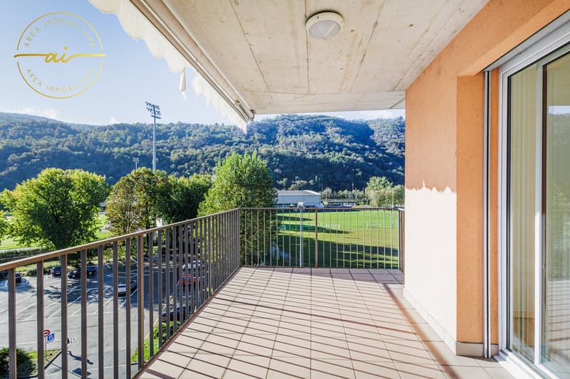Helles Dachgeschoß mit 5 Zimmern und großer Terrasse in Chiasso (16)