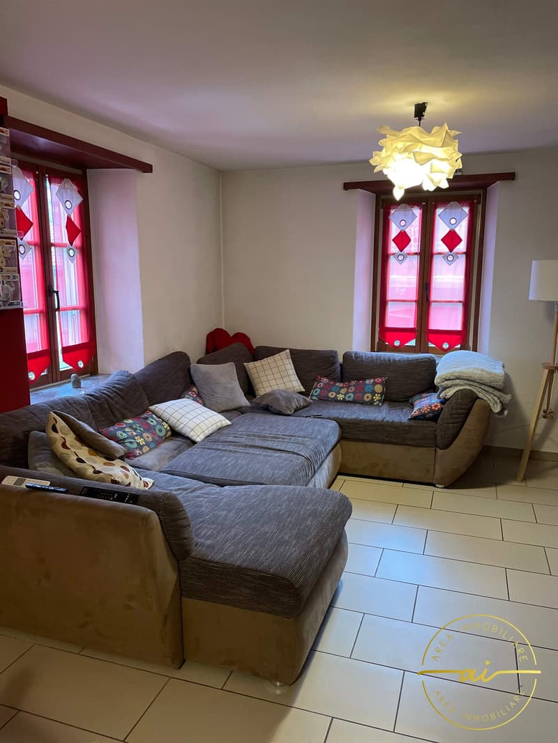 Apartment with 4.5 rooms in the nucleus of Cagiallo (5)