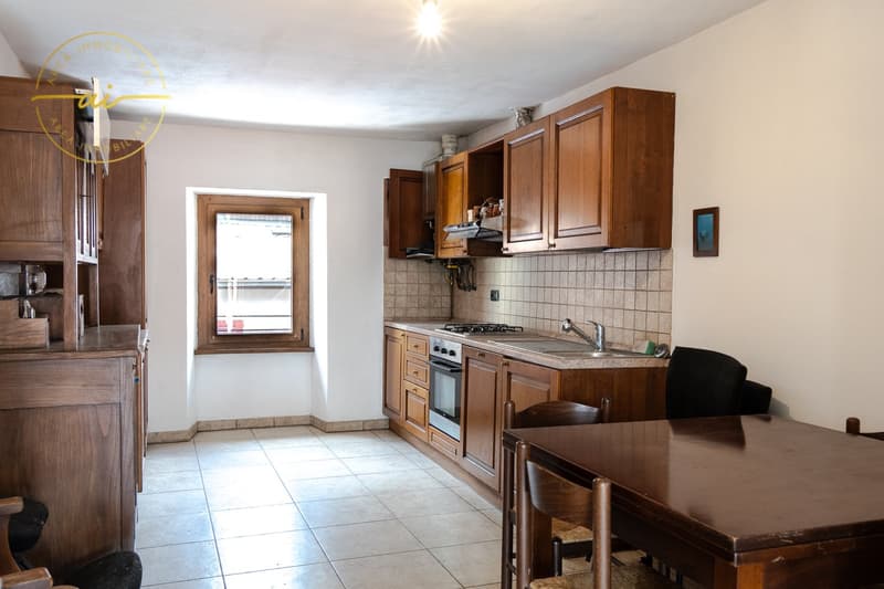Mehrfamilienhaus mit 3 Wohnungen zum Verkauf, ideal auch als Investition (10)