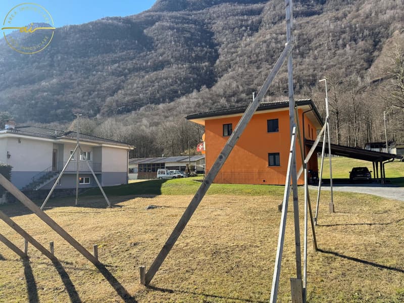 Wohnhaus mit zwei Wohneinheiten in Bau in Prosito (4)