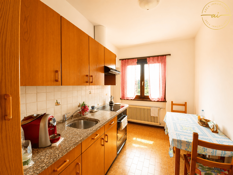 Maison indépendante avec grand terrain constructible (8)