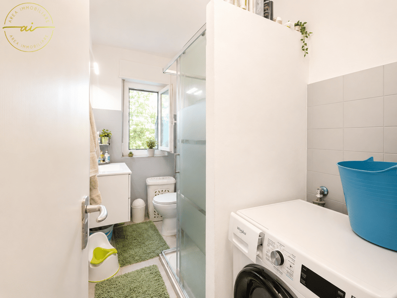 Renovated 4-room apartment (7)
