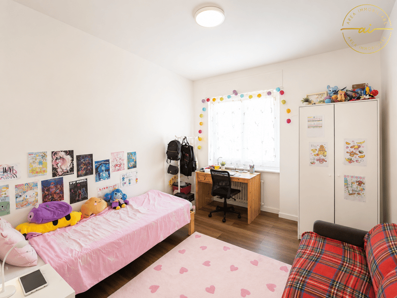 Renovated 4-room apartment (6)