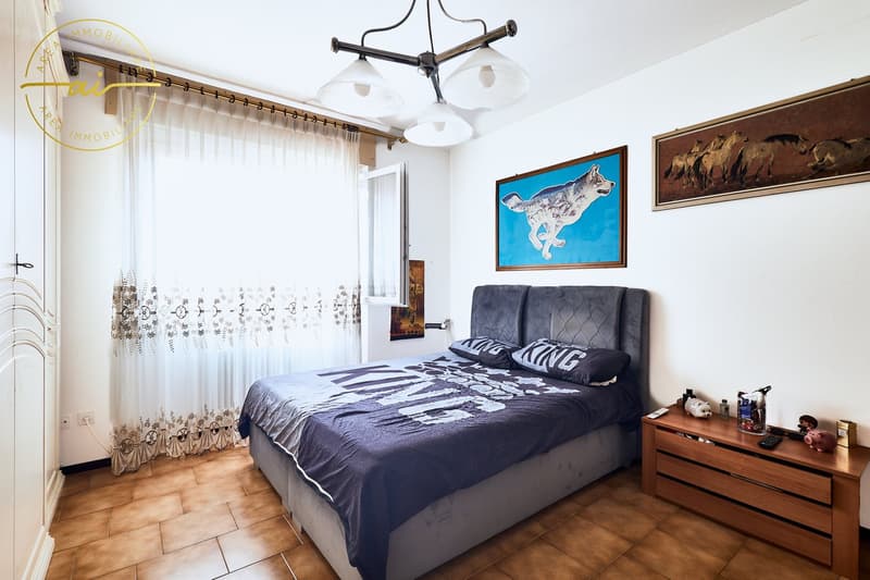 Maison spacieuse avec 3 unités d'habitation et jardin de 400 m² (21)