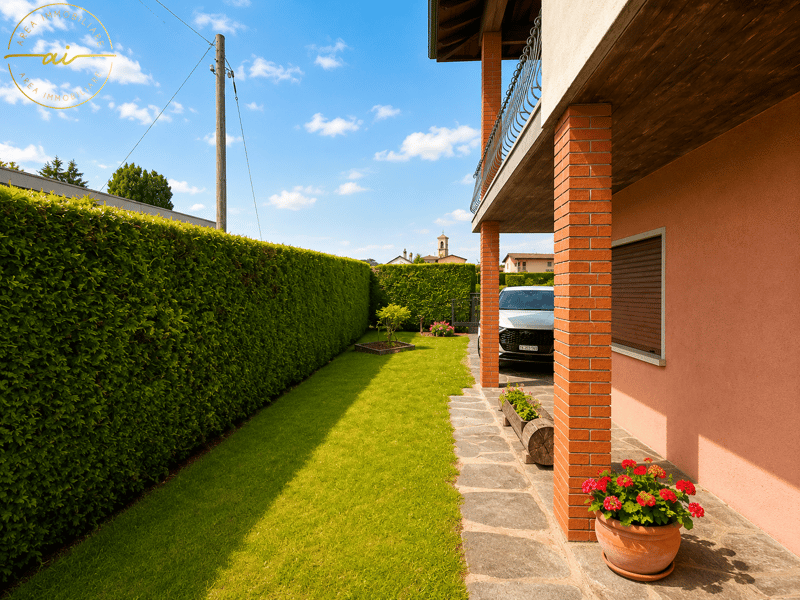 Independent House with Large Buildable Land (4)