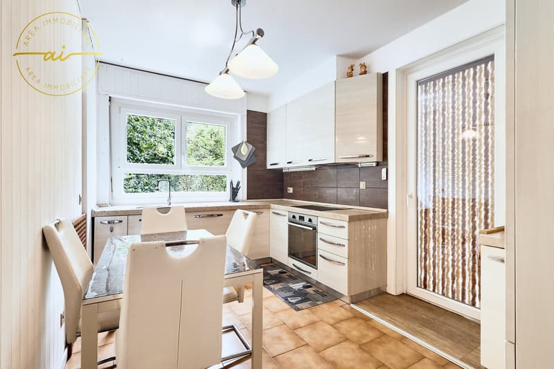 Maison spacieuse avec 3 unités d'habitation et jardin de 400 m² (13)