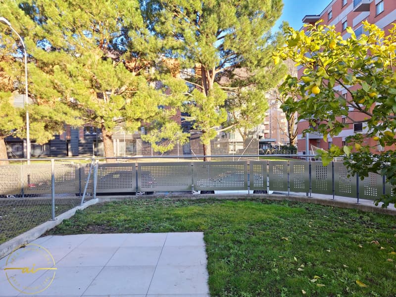 Elegantes und helles 4.5-Zimmer-Wohnung mit privatem Garten in Viganello (8)