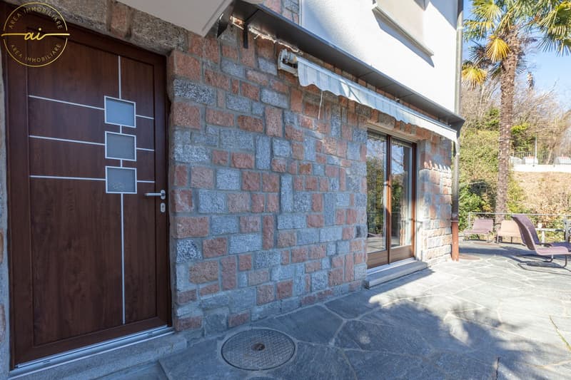 EXCLUSIF 2.5 PIÈCES VUE SUR LAC AVEC JARDIN ET TERRASSE (12)