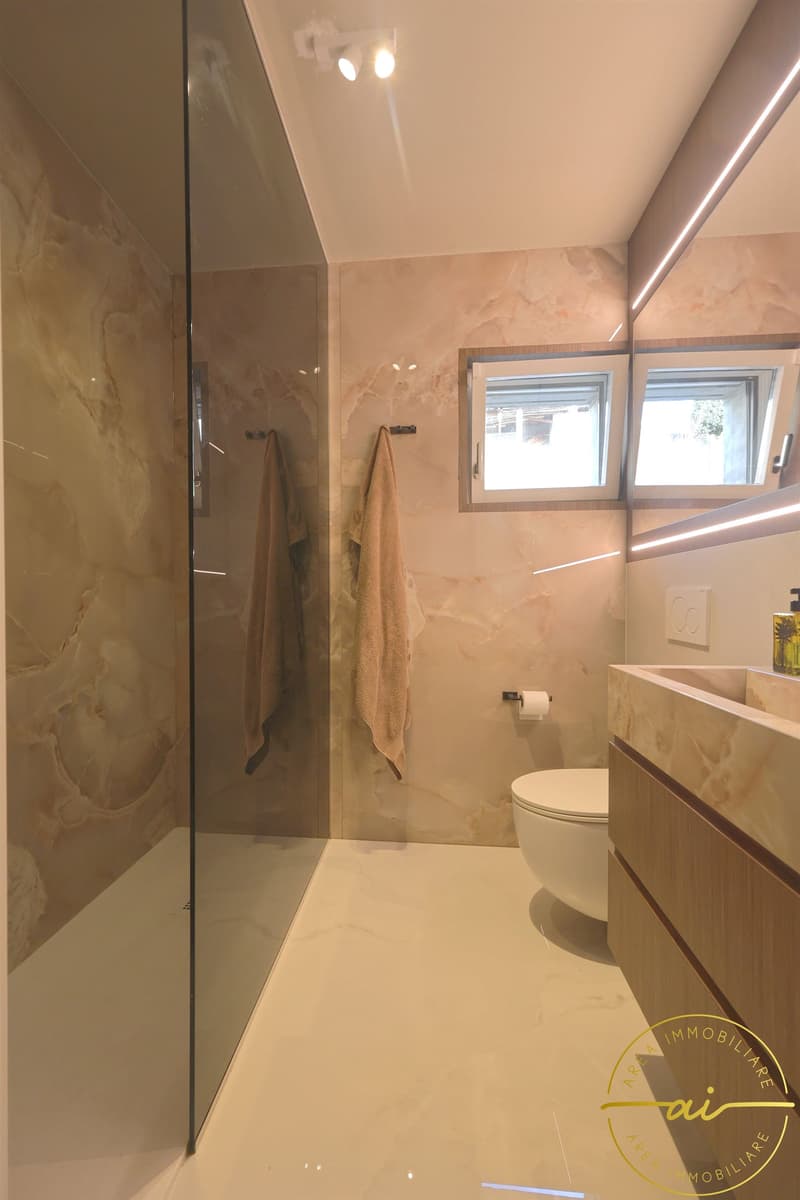 APPARTEMENT DE 3.5 PIÈCES DE DESIGN RAFFINÉ AVEC FINITIONS DE LUXE (12)