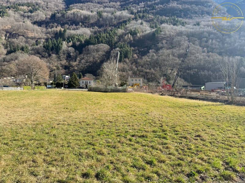 Baugrundstück inmitten der Natur in Osogna (3)