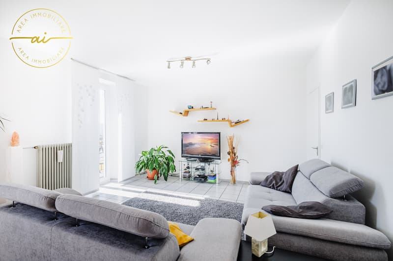 AMPIA CASA DI 6.5 LOCALI IN ZONA RESIDENZIALE A MORBIO INFERIORE (4)