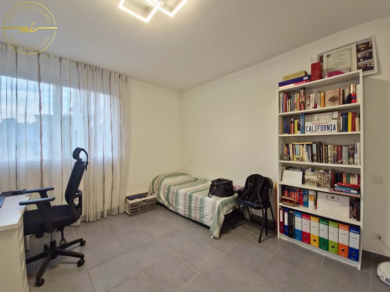 APPARTEMENT LUMINEUX DE 3.5 PIÈCES AVEC VUE DÉGAGÉE À PREGASSONA (17)