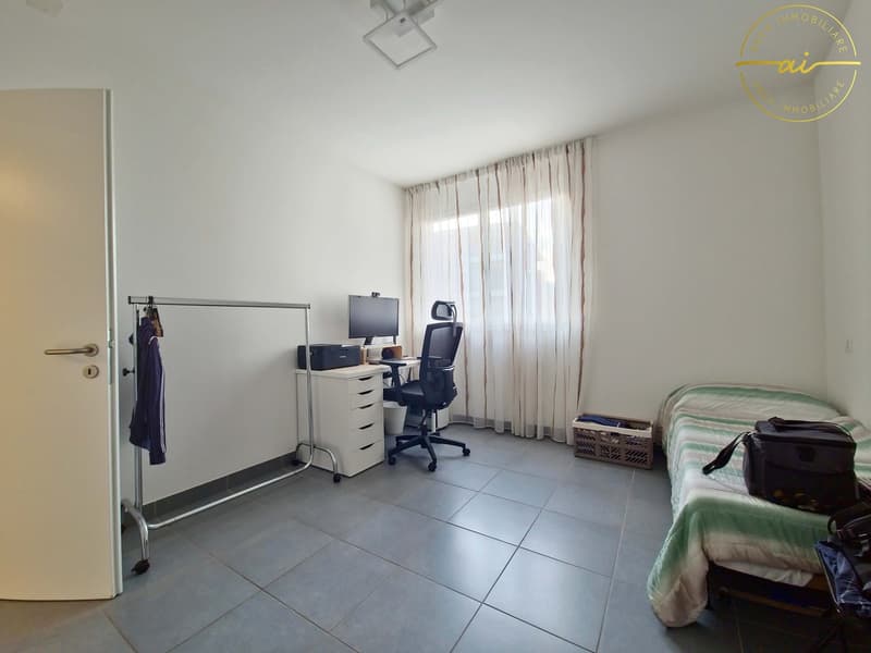 APPARTEMENT LUMINEUX DE 3.5 PIÈCES AVEC VUE DÉGAGÉE À PREGASSONA (12)