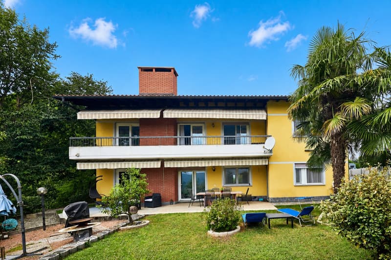 SPAZIOSA CASA CON 3 UNITÀ ABITATIVE E GIARDINO DI 400 MQ (1)