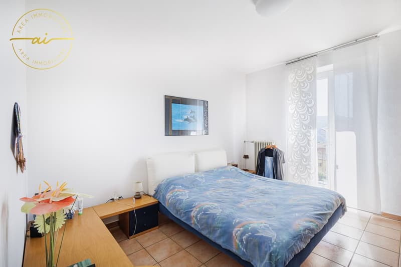 AMPIA CASA DI 6.5 LOCALI IN ZONA RESIDENZIALE A MORBIO INFERIORE (10)