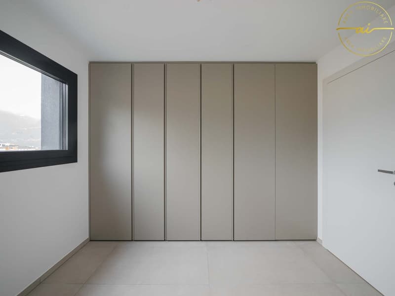 ELEGANTE APPARTAMENTO 2,5 LOCALI CON FINITURE DI PREGIO (9)